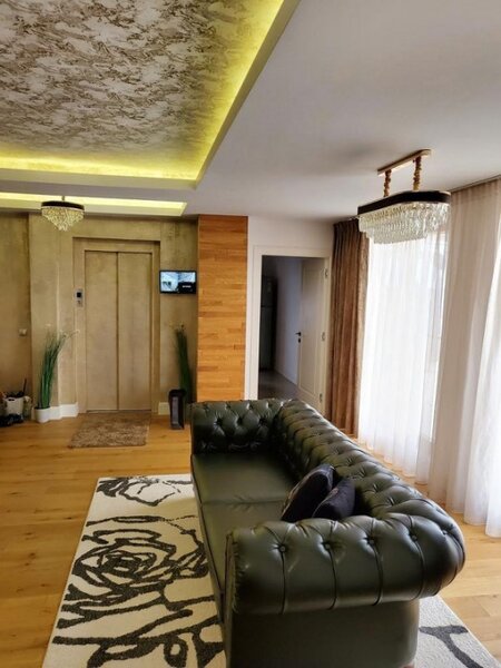 Sisesti penthouse deosebit, lux